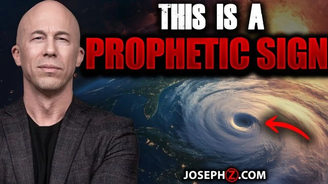 URGENT PROPHECTIC UPDATE!! The HURRICANE IS A SIGN TO AMERICA!! NO TWIN SISTER HURRICANES IN JESUS NAME!! Watch for the COMING SOLAR STORMS!